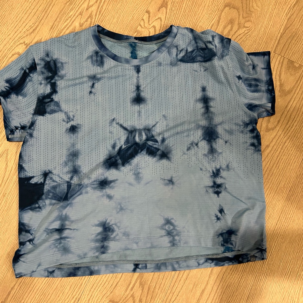 Lululemon Train to Be Short Sleeve Shirt *Marble Dye